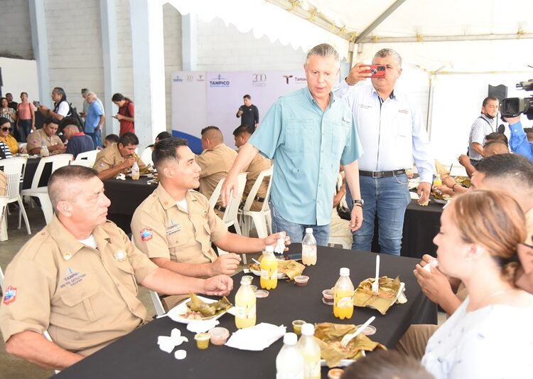 “Los bomberos son héroes de toda la vida”: Chucho Nader
