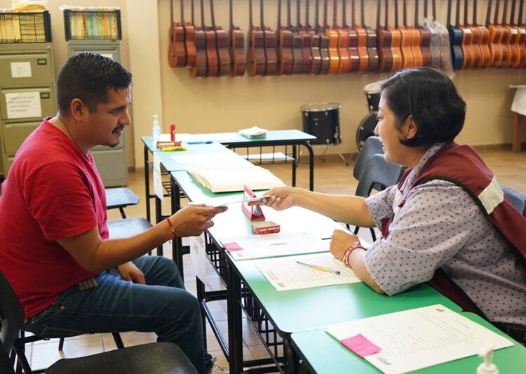 Mantiene escuela de música inscripciones abiertas