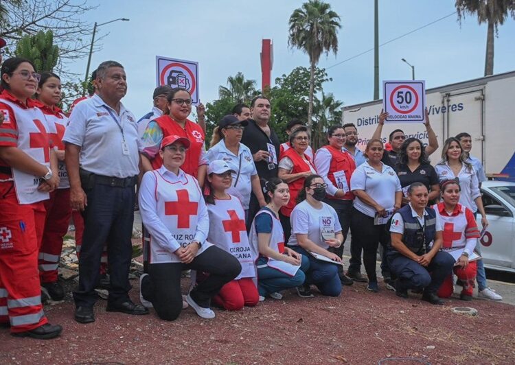 Participa Cruz Roja en campaña de Tránsito dirigida a motociclistas