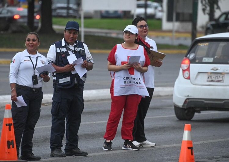 Participa Cruz Roja en campaña de Tránsito dirigida a motociclistas