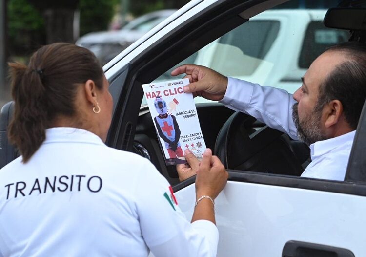 Participa Cruz Roja en campaña de Tránsito dirigida a motociclistas