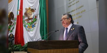 Rector de la UAT Dámaso Anaya da bienvenida a estudiantes