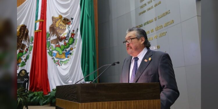 Rector de la UAT Dámaso Anaya da bienvenida a estudiantes