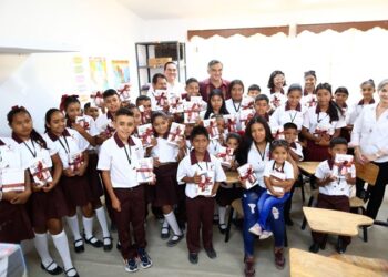 Pone en marcha Américo ciclo escolar 2024-2025; más de 340 mdp en apoyos educativos