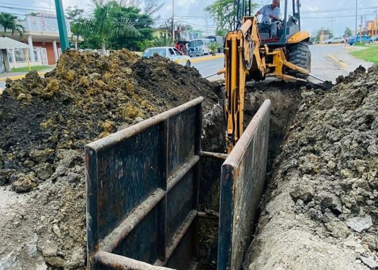 Realiza COMAPA Altamira trabajos de reposición de colectores hidrosanitarios