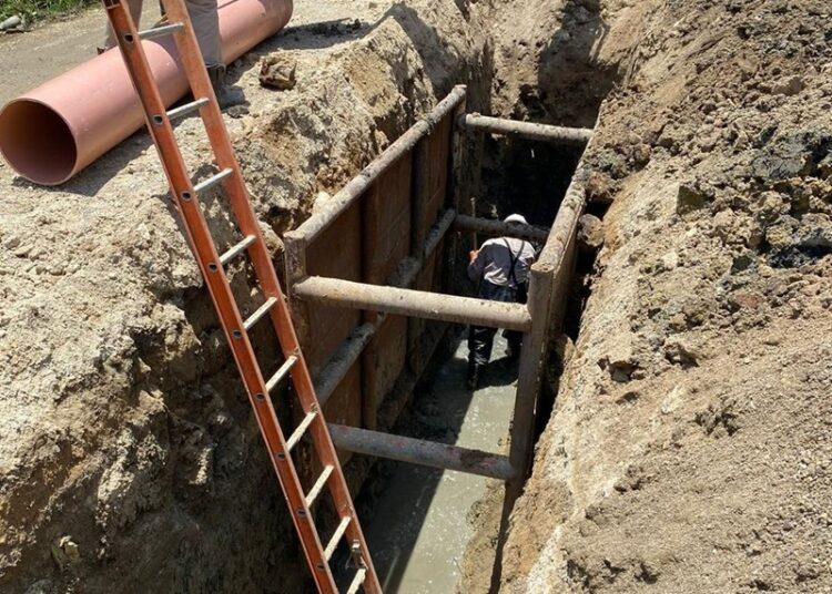 Realiza COMAPA Altamira trabajos de reposición de colectores hidrosanitarios