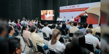 Realizan con éxito 1ª Mesa de Negociación entre empresarios locales y tienda GranD