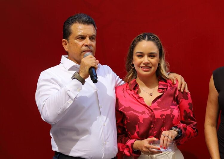 Reconoce y celebra Eduardo Gattás a personal del H. Cuerpo de Bomberos