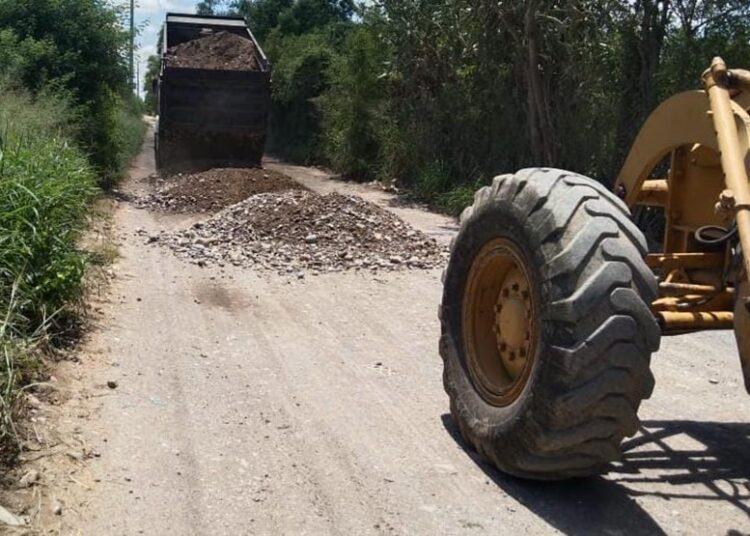 Rehabilita Municipio 33 mil m2 más de asfalto en calles y caminos ejidales