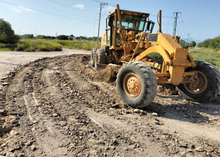 Rehabilita Municipio 33 mil m2 más de asfalto en calles y caminos ejidales