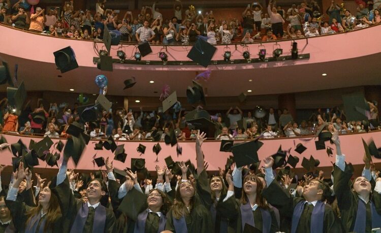 Tiene Tamaulipas nuevos licenciados e ingenieros egresados de la UP de Victoria