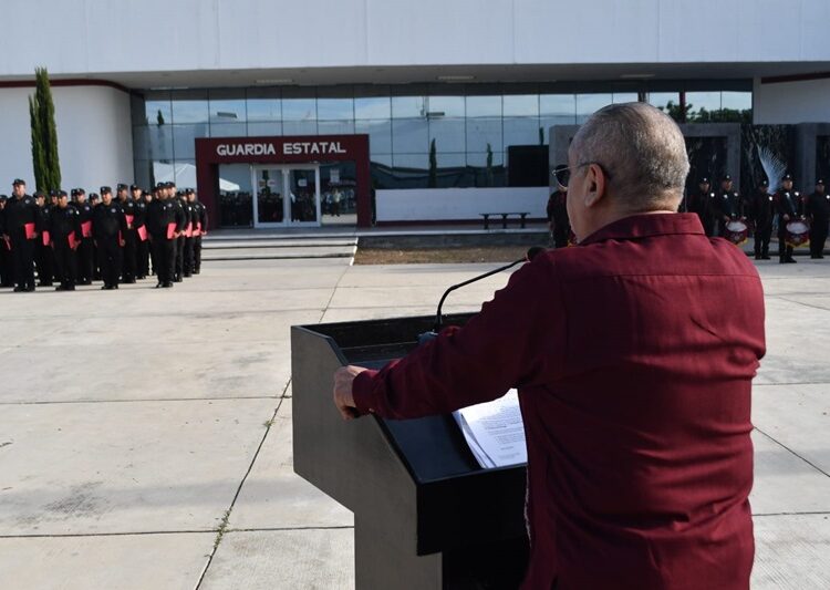 Entrega SSPT constancias a egresados del Curso de Análisis y Procesamiento del Lugar de los Hechos