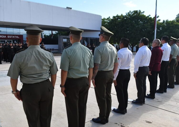 Entrega SSPT constancias a egresados del Curso de Análisis y Procesamiento del Lugar de los Hechos