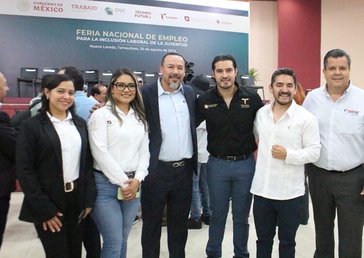 Feria de empleo de la STPS reunió a cientos de jóvenes en Nuevo Laredo