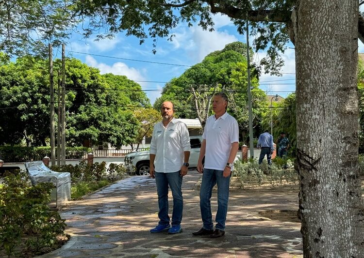Supervisa Chucho Nader modernización del Parque Águila