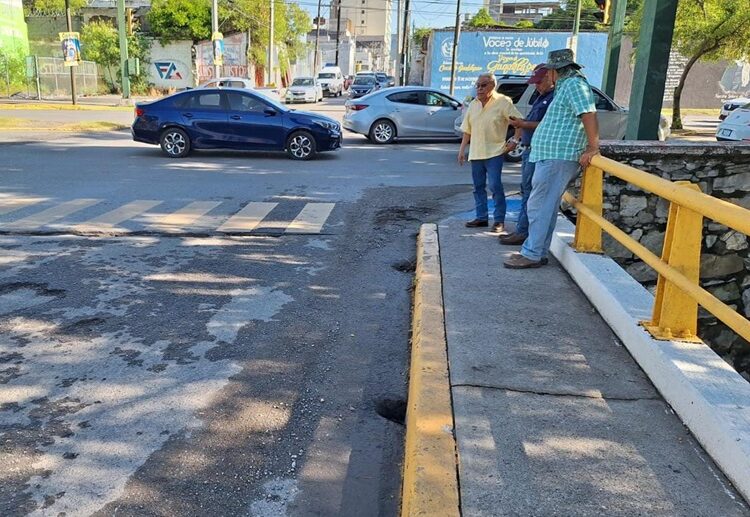 Supervisa Obras Públicas estructura de puentes viales de boulevares de la ciudad