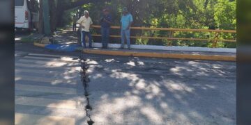 Supervisa Obras Públicas estructura de puentes viales de boulevares de la ciudad