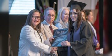 Tiene Tamaulipas nuevos licenciados e ingenieros egresados de la UP de Victoria