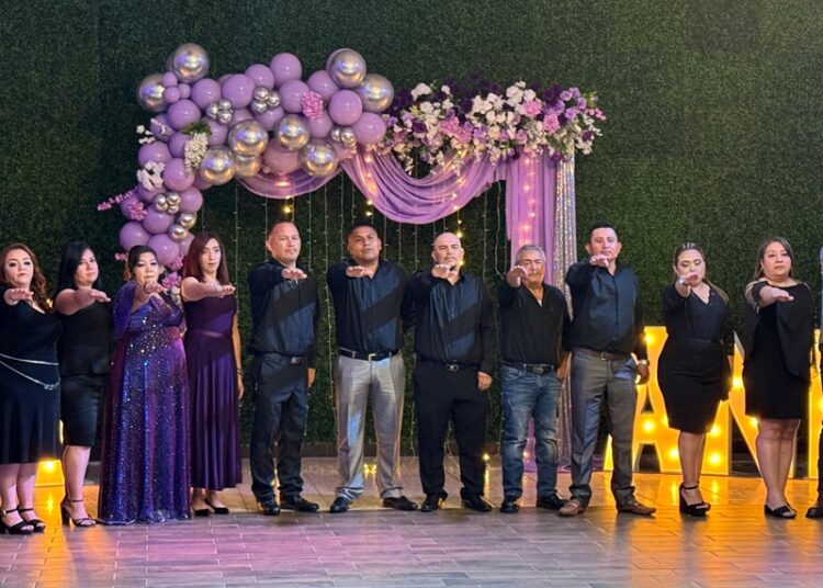 Toma protesta nuevo comité del sindicato de trabajadores al servicio de COMAPA NLD