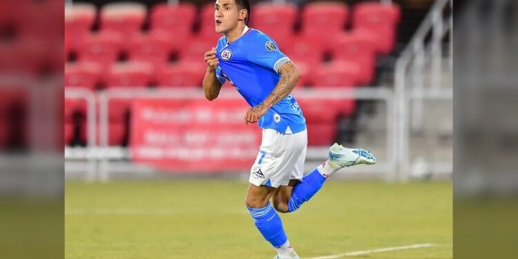 Uriel Antuna, cerca de llegar a Tigres