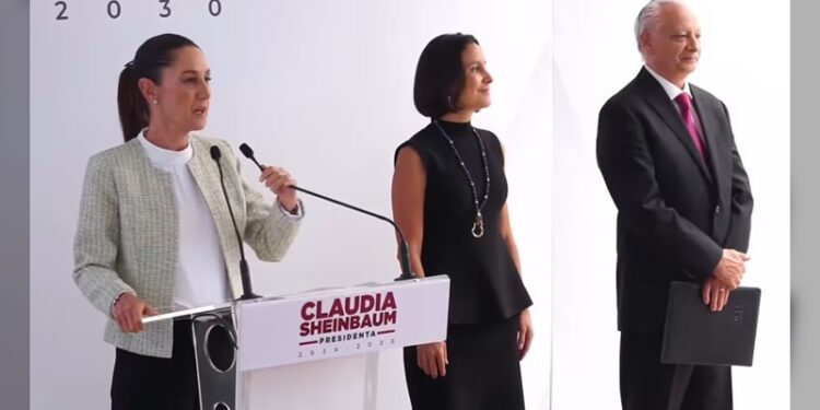 Víctor Rodríguez Padilla, director de Pemex con Claudia Sheinbaum