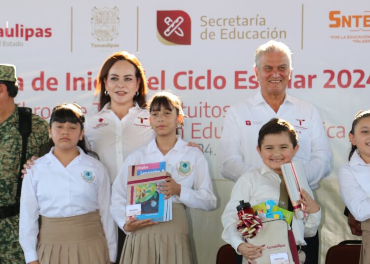 Con entrega de libros y útiles escolares arranca ciclo escolar en NLD