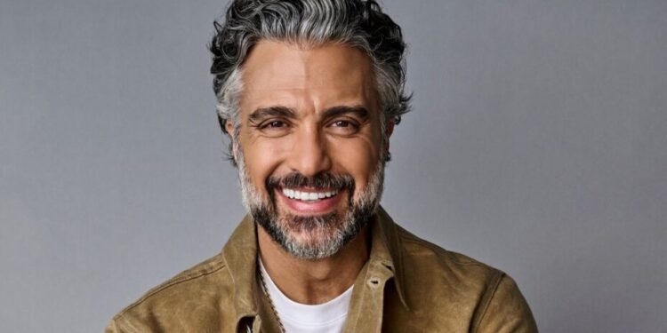 Piden quitar a Jaime Camil de “La Academia”