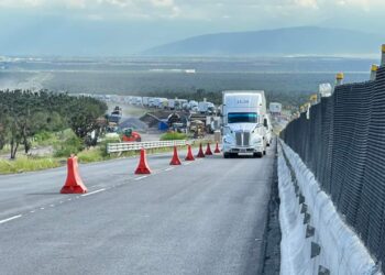 Se registran serios problemas de tránsito en la Monterrey-Nuevo Laredo