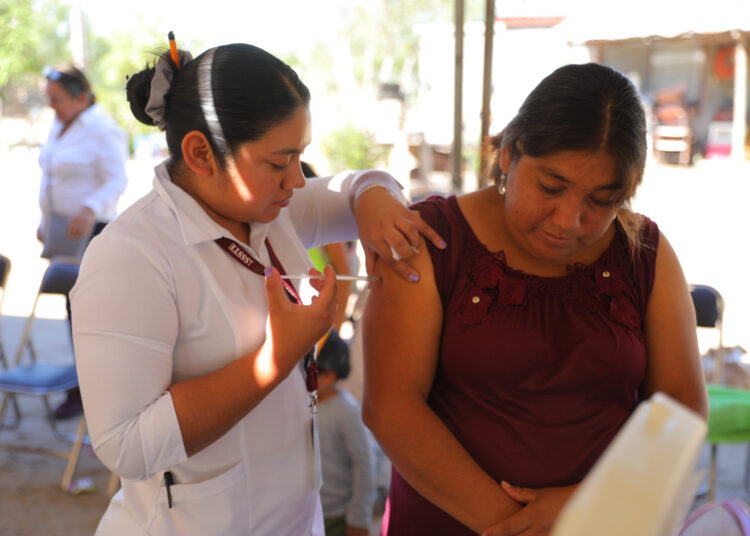 Acerca Gobierno de NLD servicios médicos gratuitos al kilómetro 18
