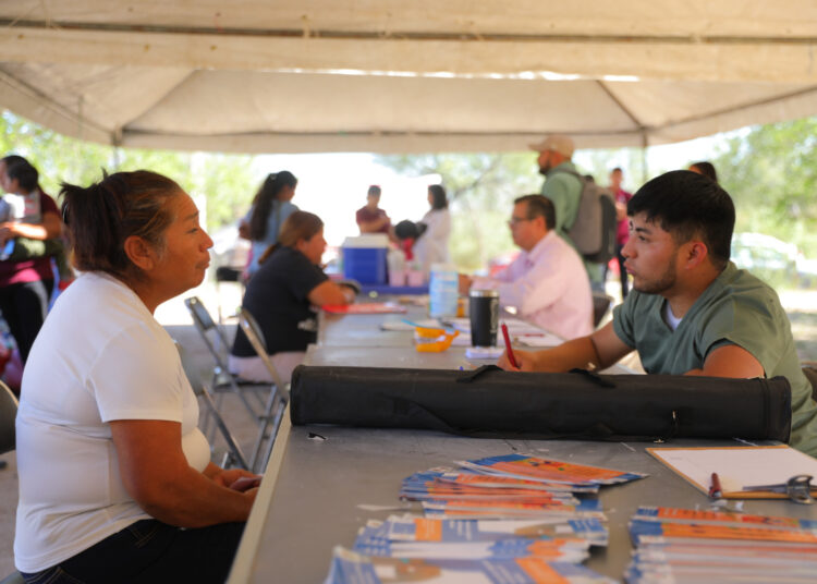 Acerca Gobierno de NLD servicios médicos gratuitos al kilómetro 18