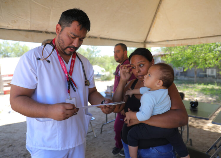 Acerca Gobierno de NLD servicios médicos gratuitos al kilómetro 18