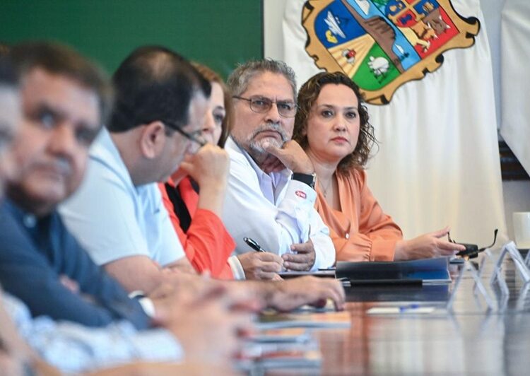 Acuerdan sector empresarial y Lalo Gattás trabajar por Victoria