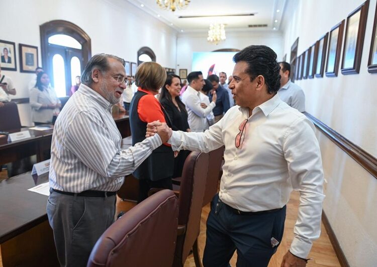 Acuerdan sector empresarial y Lalo Gattás trabajar por Victoria