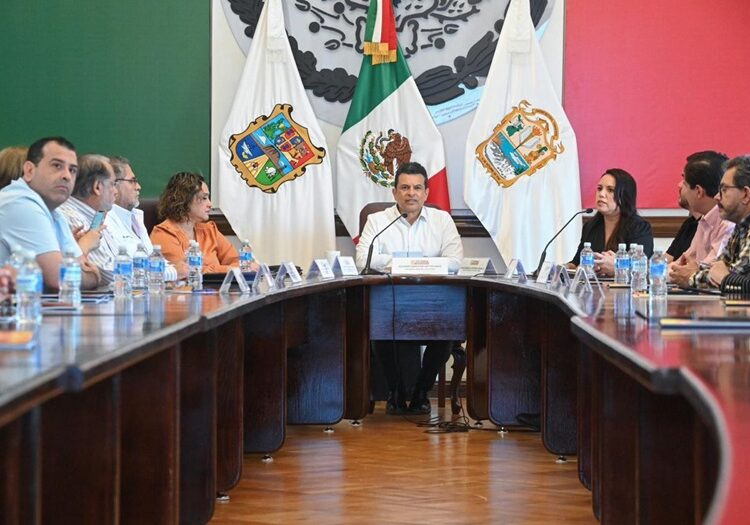 Acuerdan sector empresarial y Lalo Gattás trabajar por Victoria