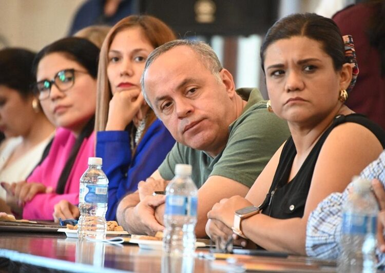 Acuerdan sector empresarial y Lalo Gattás trabajar por Victoria