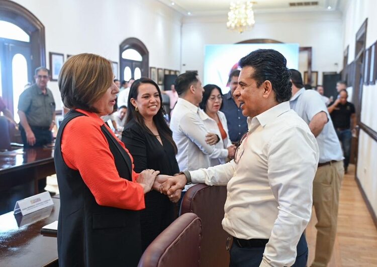 Acuerdan sector empresarial y Lalo Gattás trabajar por Victoria