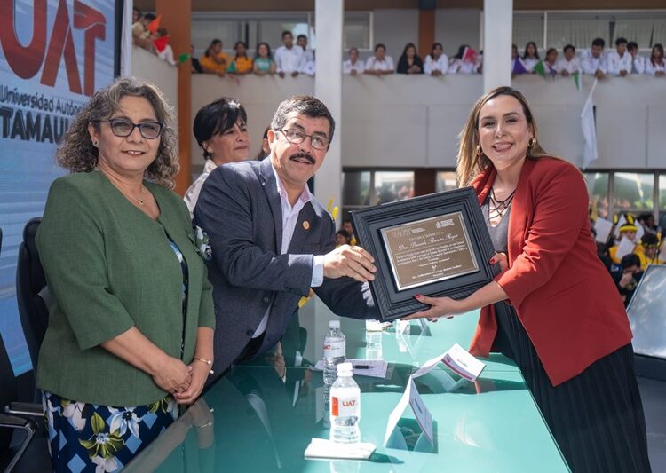 Celebra la UAT 67 aniversario de la UATSCDH
