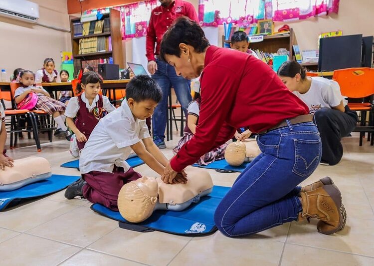 Celebra la UAT Feria de Ciencias en escuelas primarias del sur del estado