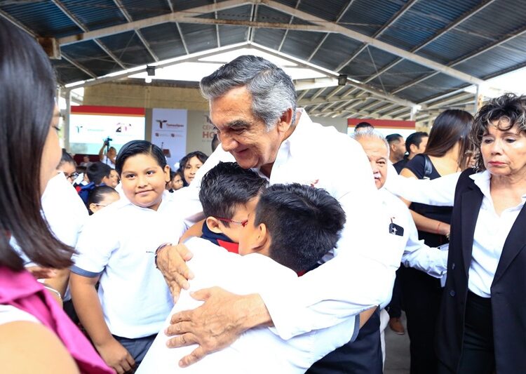 “Con educación y valores estudiantes tendrán un mejor futuro”: Américo