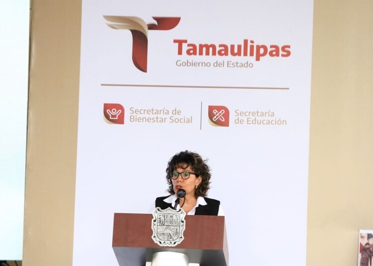 “Con educación y valores estudiantes tendrán un mejor futuro”: Américo