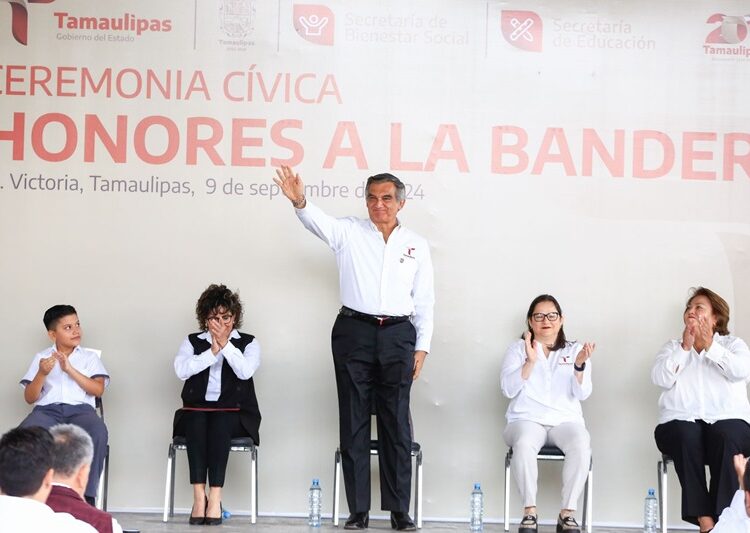 “Con educación y valores estudiantes tendrán un mejor futuro”: Américo