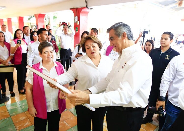 “Con educación y valores estudiantes tendrán un mejor futuro”: Américo
