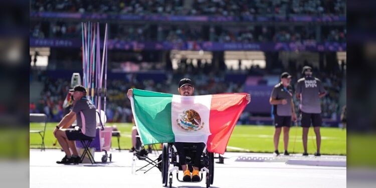 ¡Edgar Fuentes gana medalla de plata en Paralímpicos!
