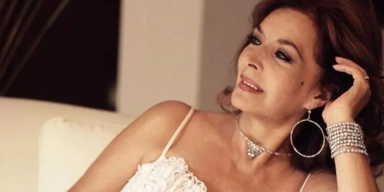 La actriz Elsa Aguirre celebra 94 años de vida