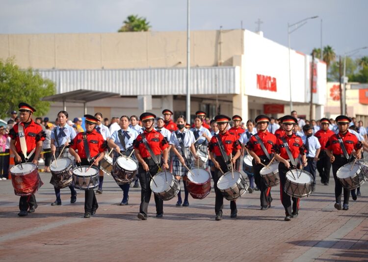 Encabeza Carmen Lilia conmemoración de la Independencia