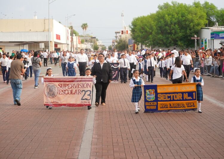 Encabeza Carmen Lilia conmemoración de la Independencia