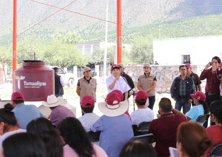 Entrega AVA viviendas a damnificados por tormenta ‘Alberto’ y supervisa obras en Tula