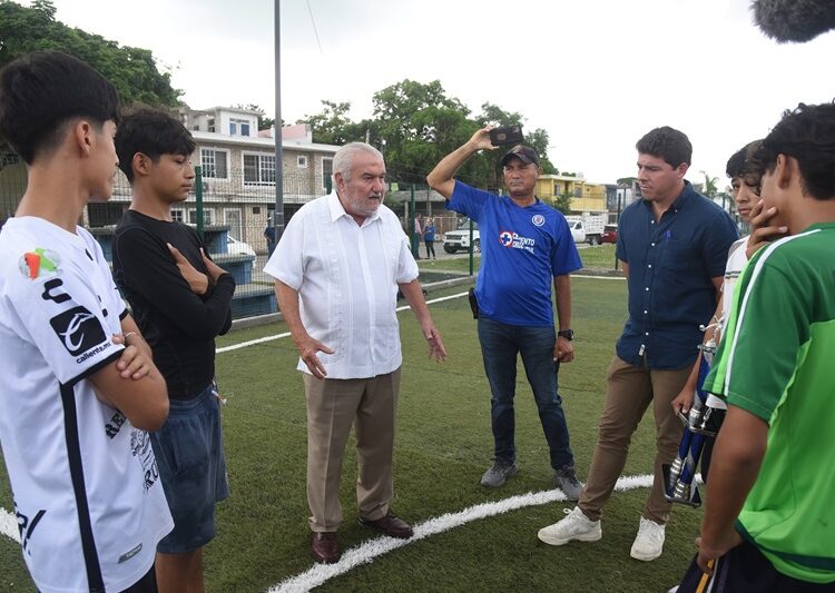 Entrega Gobierno de Tampico renovación de tres canchas deportivas