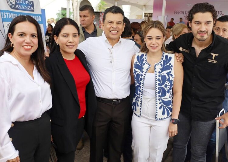 Facilitan Municipio de Victoria, empresarios y STyP trabajo digno a mujeres