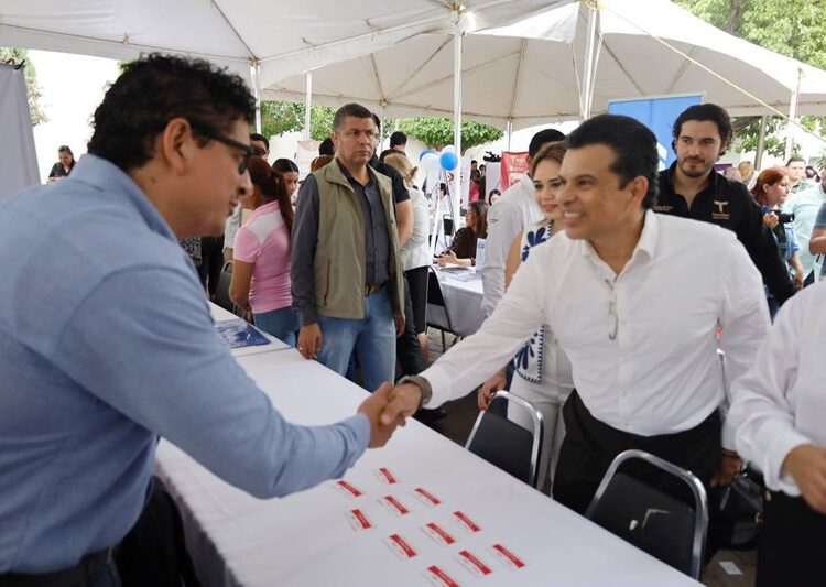 Facilitan Municipio de Victoria, empresarios y STyP trabajo digno a mujeres